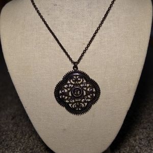 Black mosaic neclace